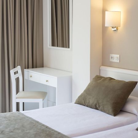 Hostal Residencia Sutimar Peguera Luaran gambar