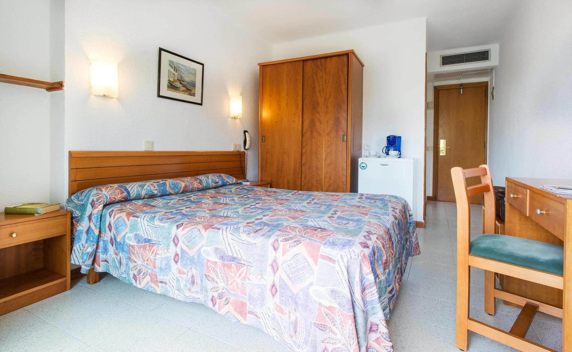Hostal Residencia Sutimar Peguera Luaran gambar