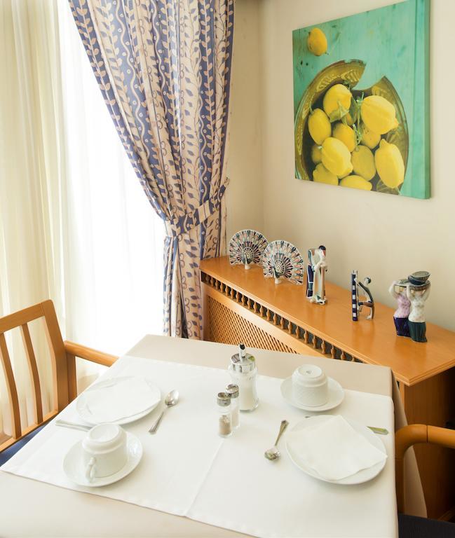 Hostal Residencia Sutimar Peguera Luaran gambar